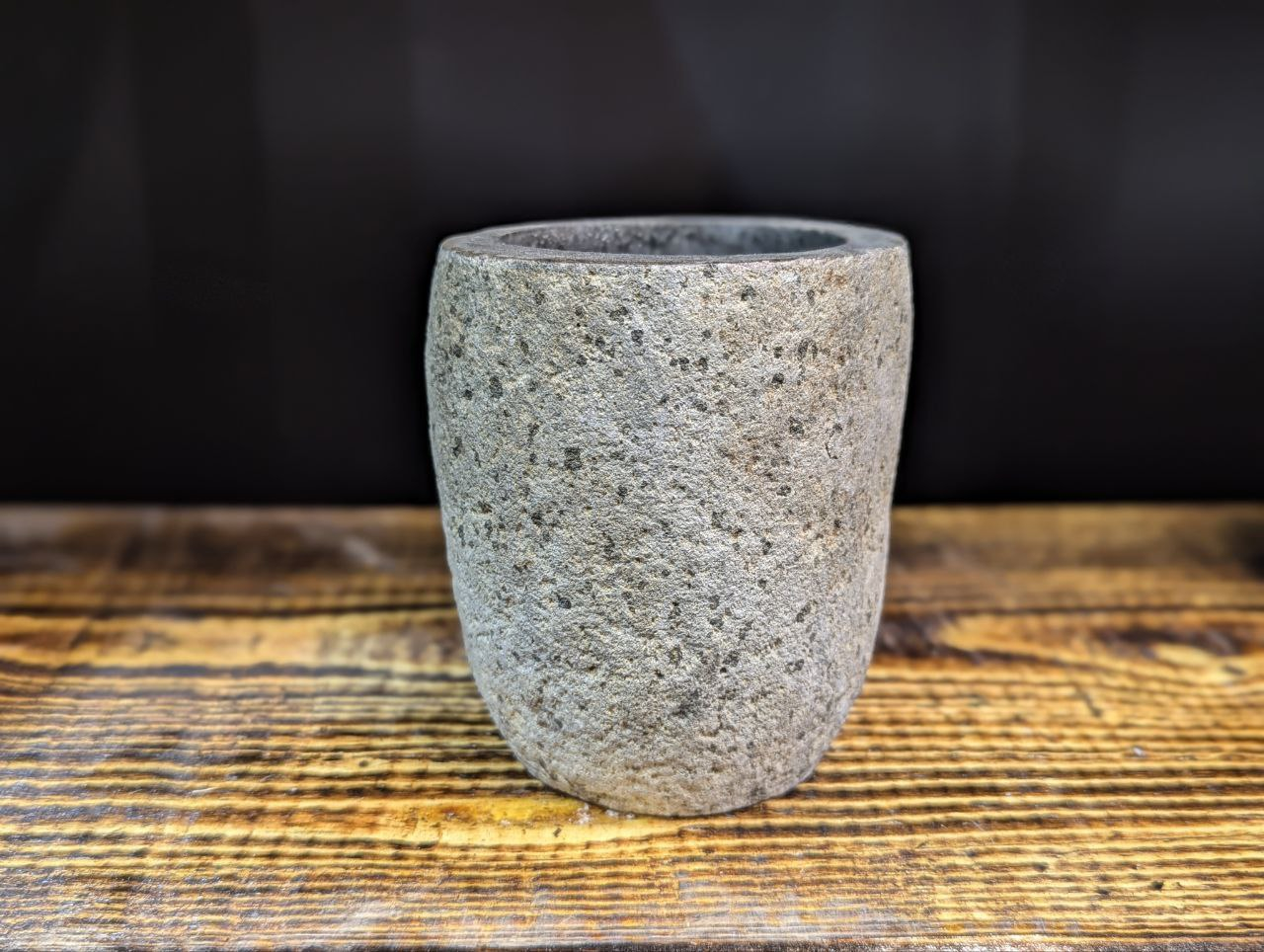 диспенсер для ванной из речного камня