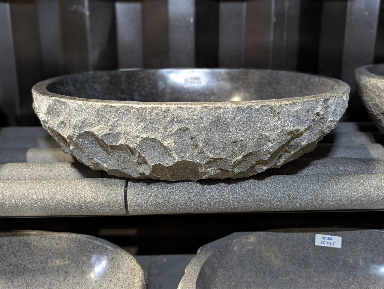 Раковина из речного камня 4035-4535