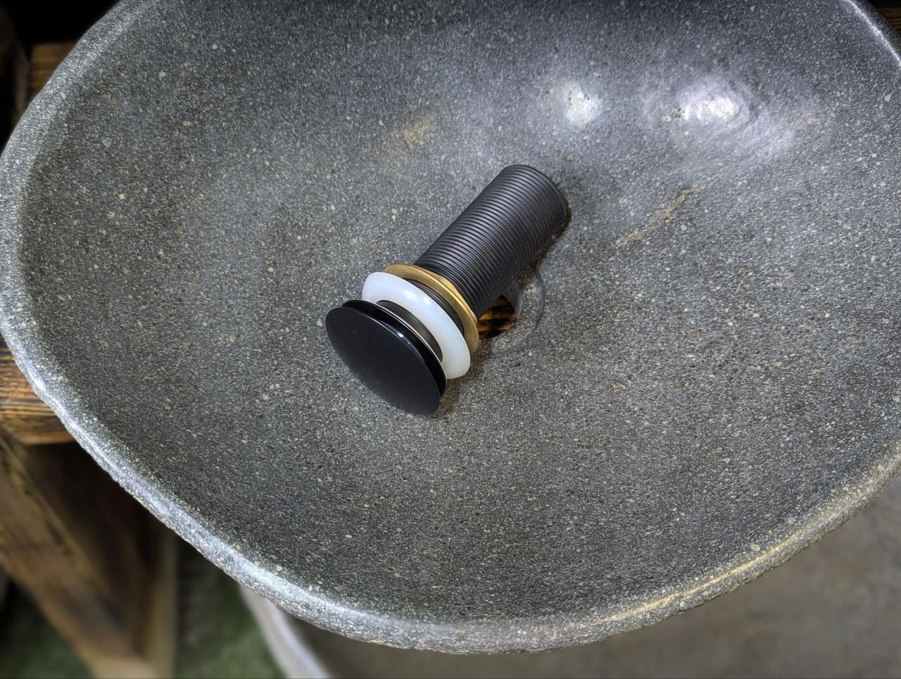 комплекст донный клапан и сифон для столешницы с накладной раковиной